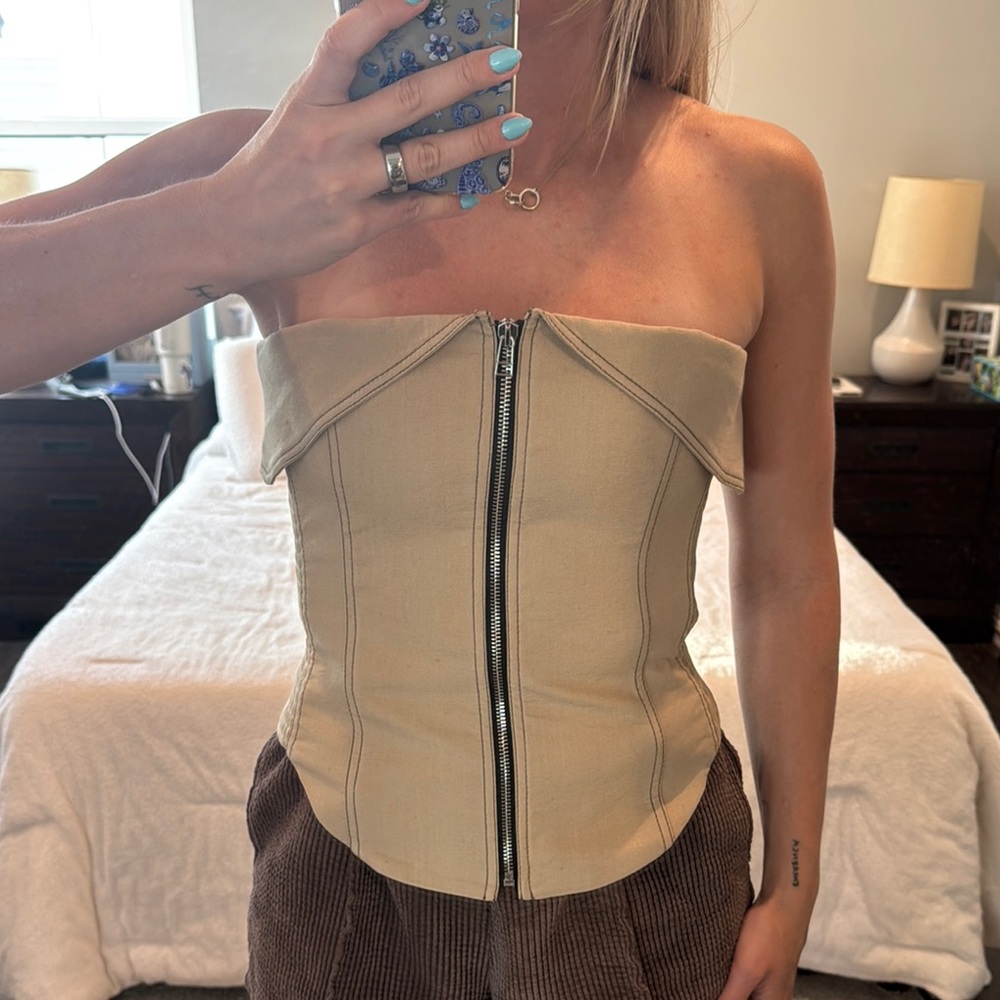 Zara - OFF SHOULDER BUSTIER WITH ZIP TOPSTITCHING CAMEL